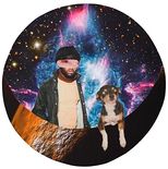 Hello Kitty, 2020 

Collage, D 50 cm, gerahmt
rückseitig signiert und datiert 

Ausrufpreis: 1200,-